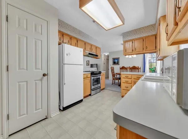 $239,990 | 70 East Post Oak Lane, Shepherd, TX 77371