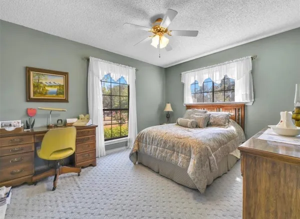 $239,990 | 70 East Post Oak Lane, Shepherd, TX 77371