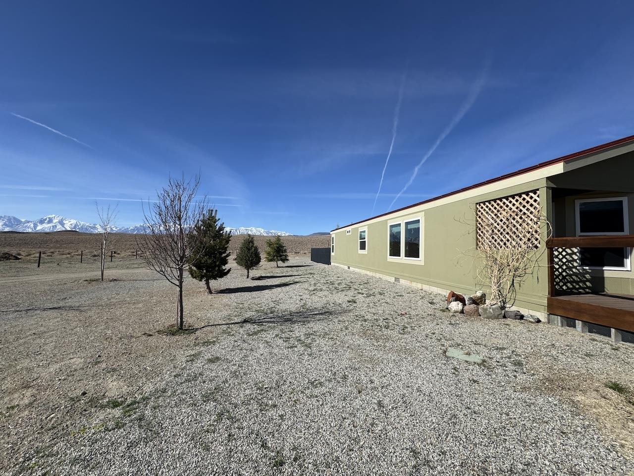 352 Wofford Road, Unit 4 Bishop, CA 93514 - Photo 30 of 40 View of yard with a mountain view
