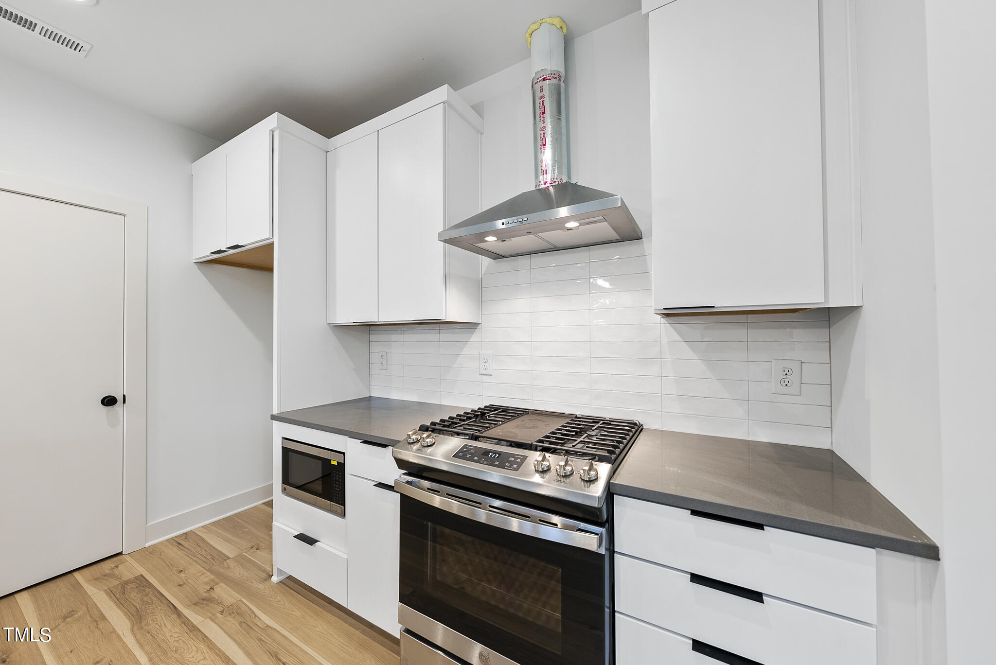 707 Colleton Road Raleigh, NC 27610 - Photo 13 of 38 DSC08973