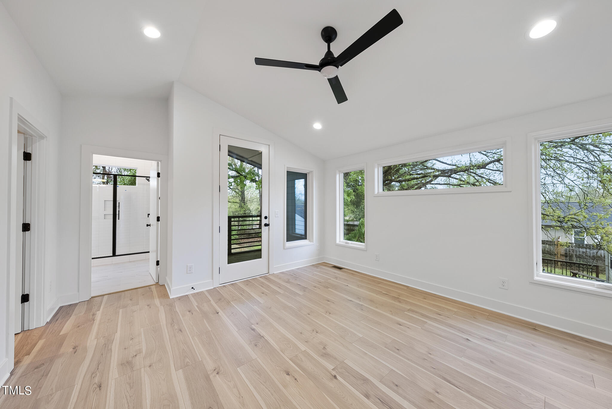 707 Colleton Road Raleigh, NC 27610 - Photo 4 of 38 DSC08994