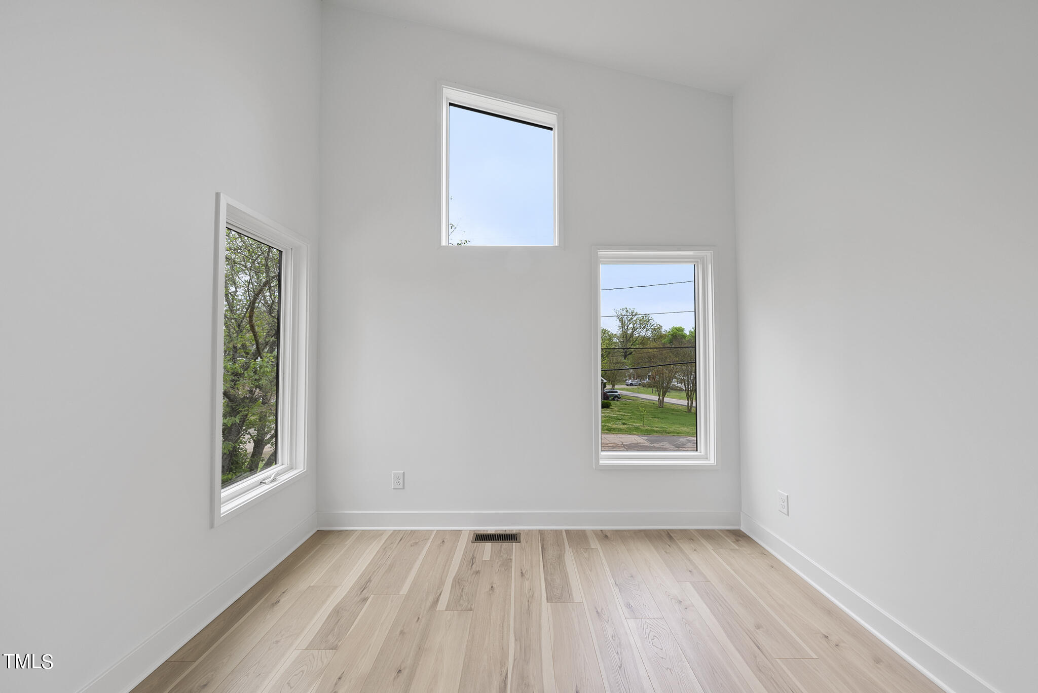 707 Colleton Road Raleigh, NC 27610 - Photo 7 of 38 DSC08991