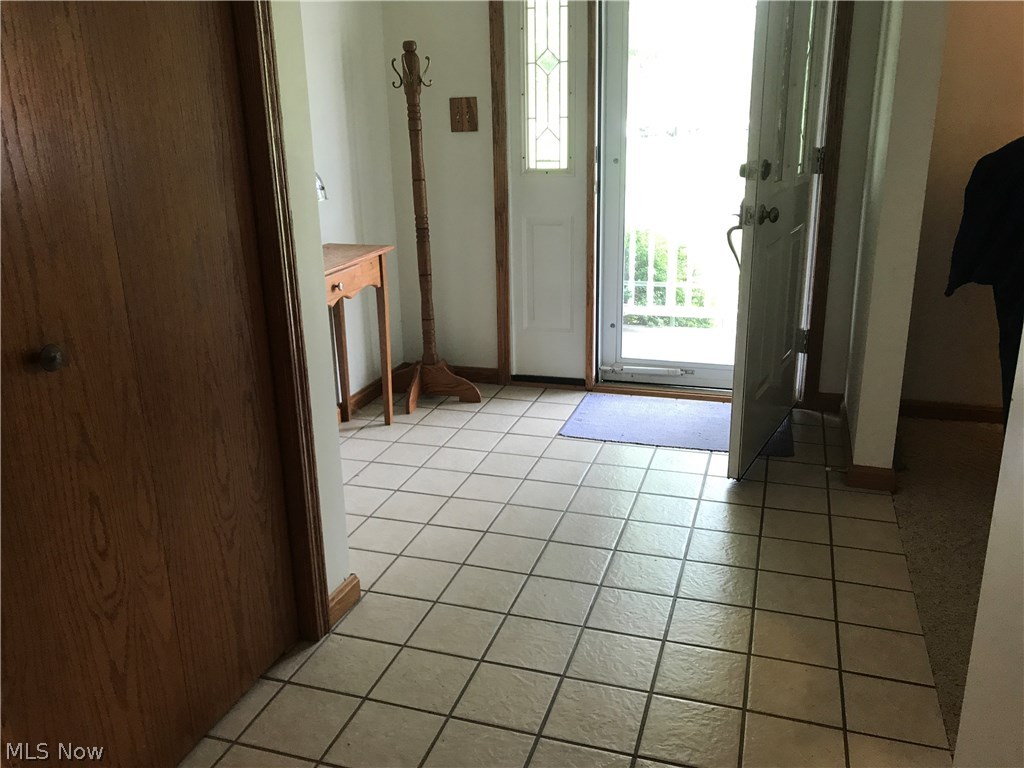 72111 Sharon Road Bridgeport, OH 43912 - Photo 6 of 19 Gallery Image 6