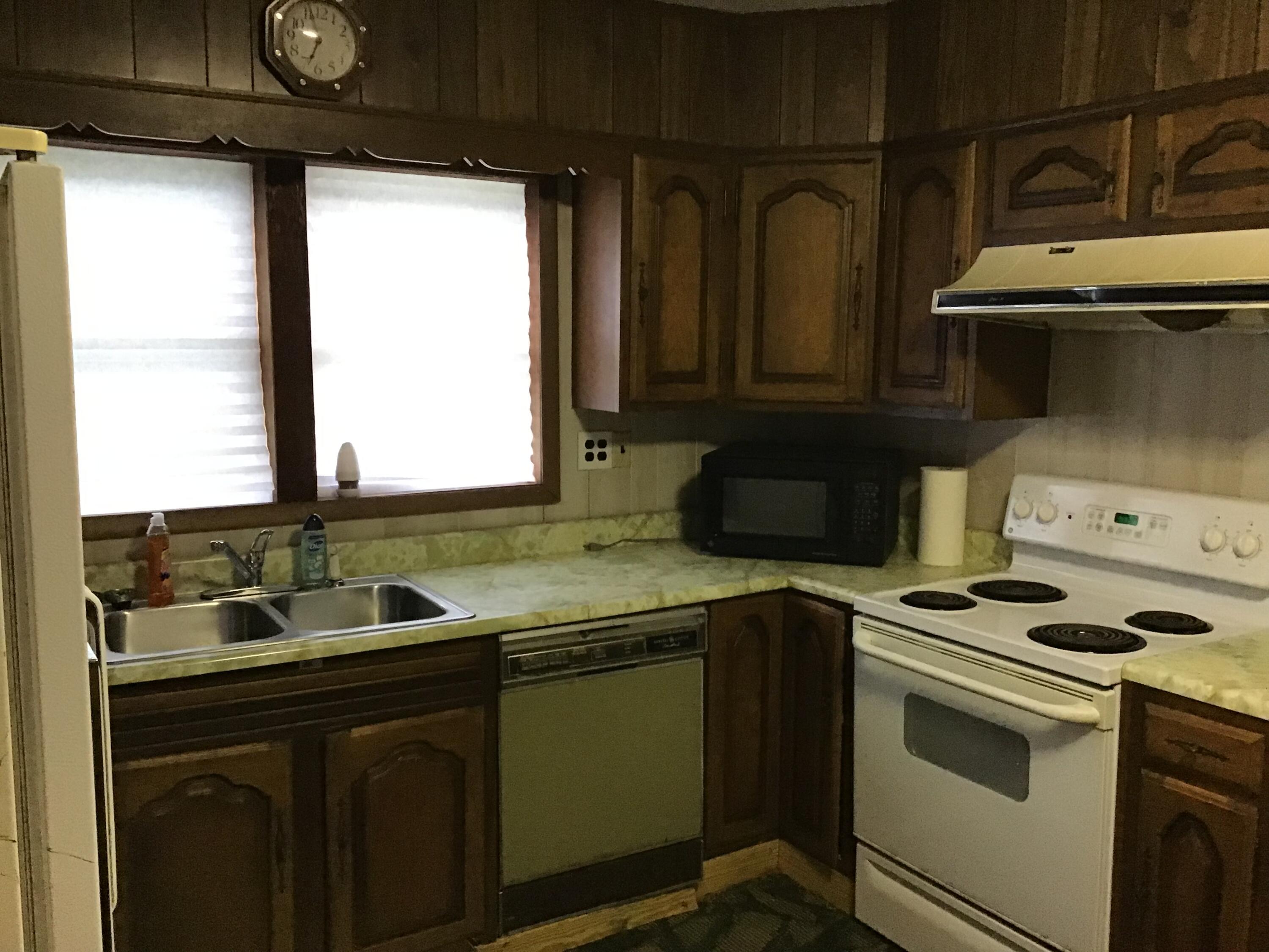 705 Coeburn Road Wise, VA 24293 - Photo 10 of 32 *