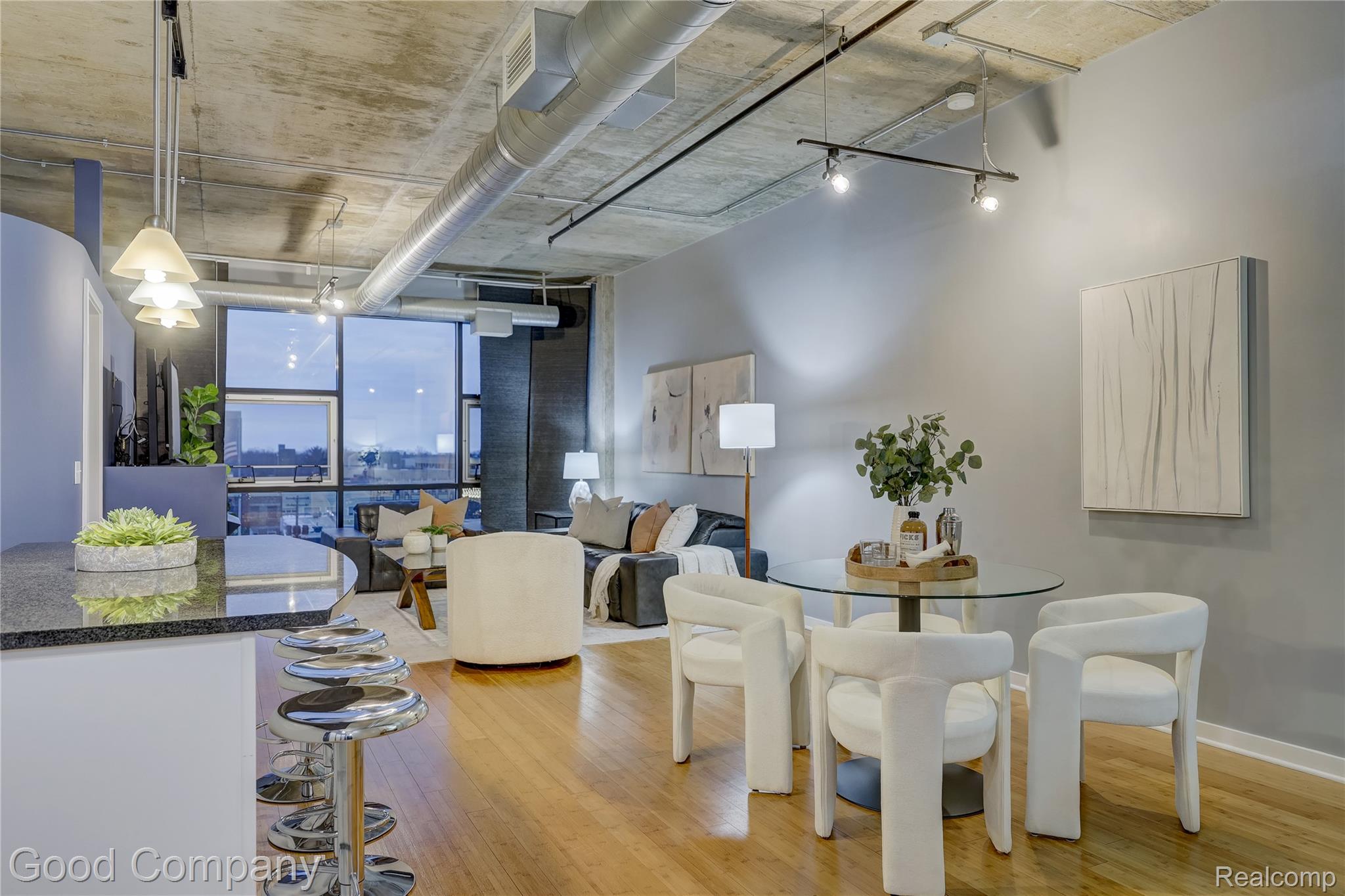 100 West Fifth Street, Unit 604 Royal Oak, MI 48067 - Photo 4 of 57 100 W. 5th St. #604-03.jpg
