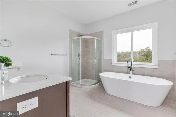 $899,900 | 230 Conifer Lane, Winchester, VA 22602