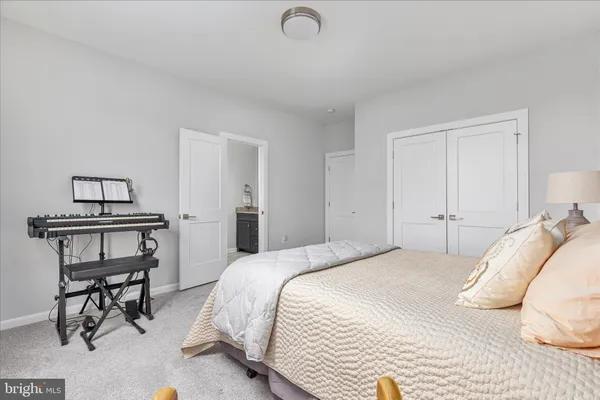 $899,900 | 230 Conifer Lane, Winchester, VA 22602