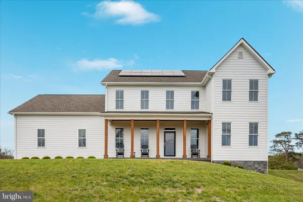 $899,900 | 230 Conifer Lane, Winchester, VA 22602