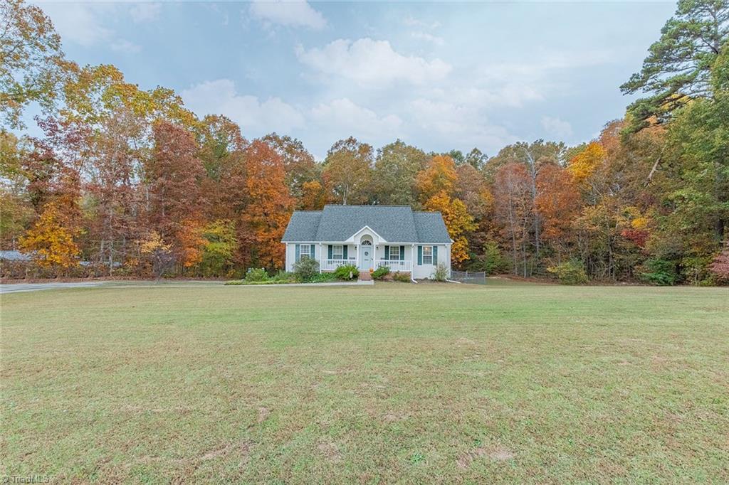 254 Early James Road Lexington, NC 27295 - Photo 3 of 40 Gallery Image 3