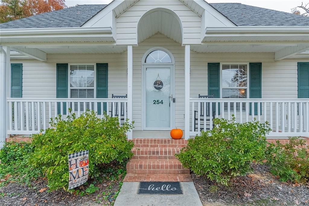 254 Early James Road Lexington, NC 27295 - Photo 5 of 40 Gallery Image 5
