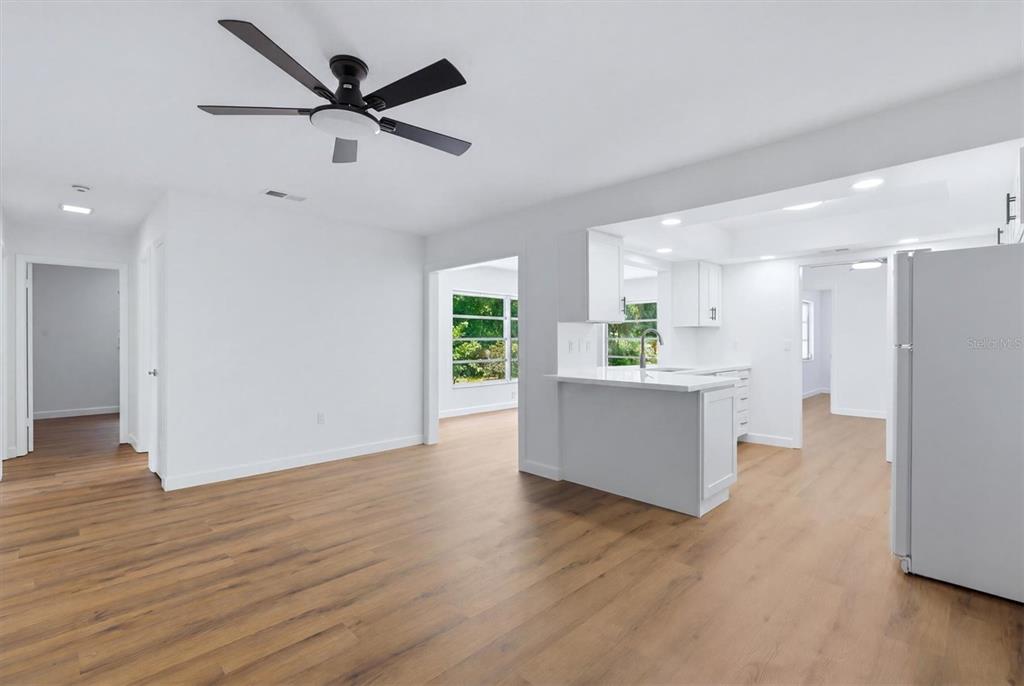 4100 Tee Road Sarasota, FL 34235 - Photo 20 of 35