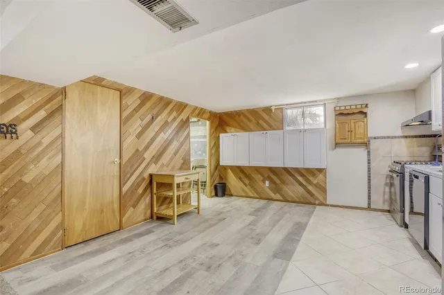 $1,700 | 4260 East Fremont Avenue, Centennial, CO 80122