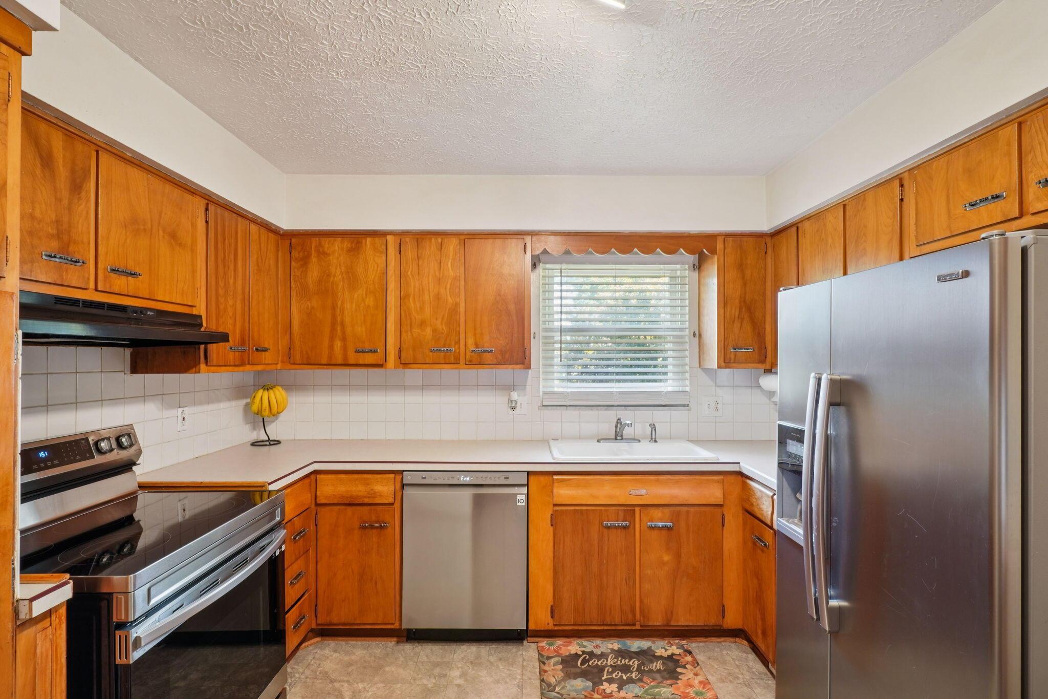 4575 Walburn Road Columbus, OH 43232 - Photo 14 of 61 28-web-or-mls-4575-walburn-rd