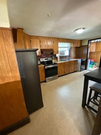 117 Edgemere Road Lynn, MA 01904 - Photo 5 of 20 Gallery Image 5