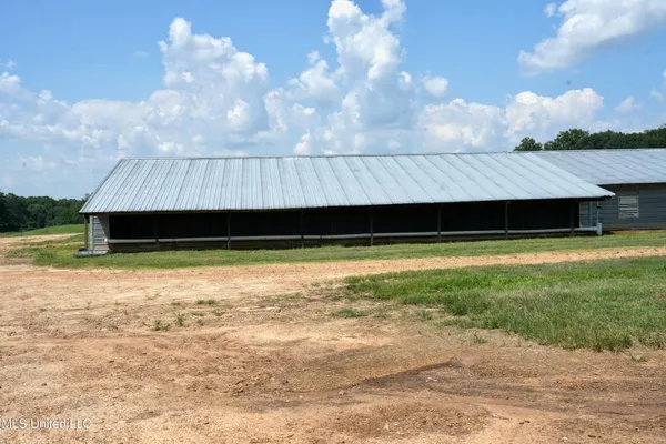 $1,495,000 | 112 Old Highway 13, Lena, MS 39094