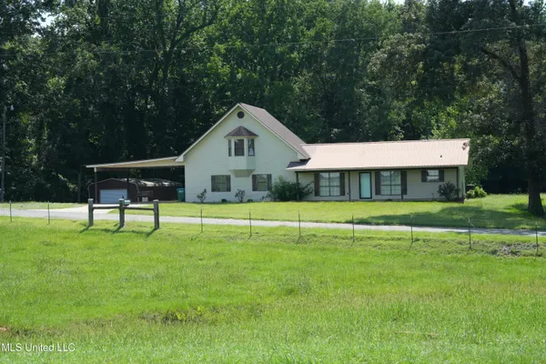 $1,495,000 | 112 Old Highway 13, Lena, MS 39094