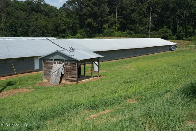 $1,495,000 | 112 Old Highway 13, Lena, MS 39094