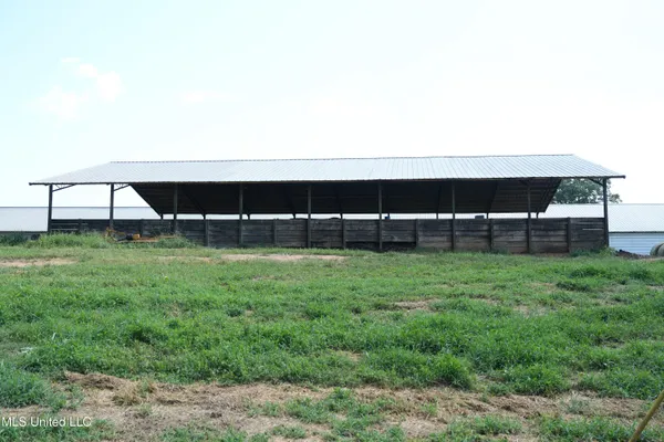 $1,495,000 | 112 Old Highway 13, Lena, MS 39094