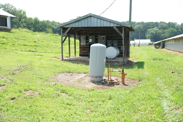 $1,495,000 | 112 Old Highway 13, Lena, MS 39094