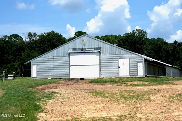 $1,495,000 | 112 Old Highway 13, Lena, MS 39094