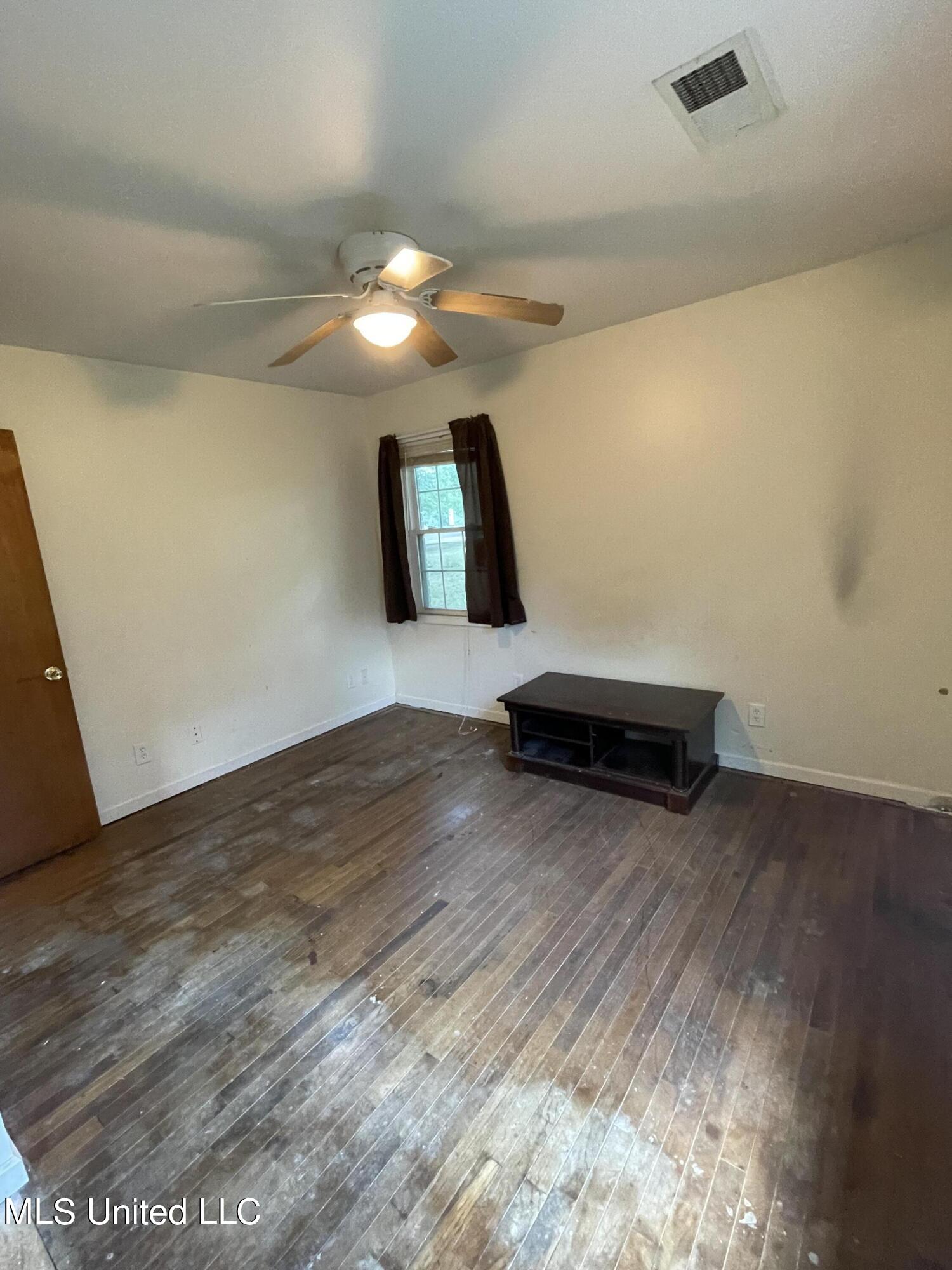 2960 Nolan Road Olive Branch, MS 38654 - Photo 8 of 14 IMG_3536