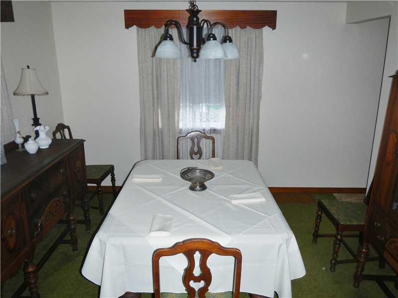 313 High Street Elizabeth, PA 15037 - Photo 12 of 20 Dining Room.