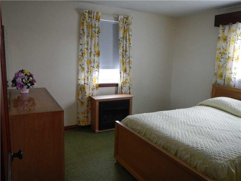 313 High Street Elizabeth, PA 15037 - Photo 15 of 20 Master Bedroom.