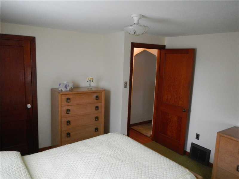 313 High Street Elizabeth, PA 15037 - Photo 16 of 20 Master Bedroom.