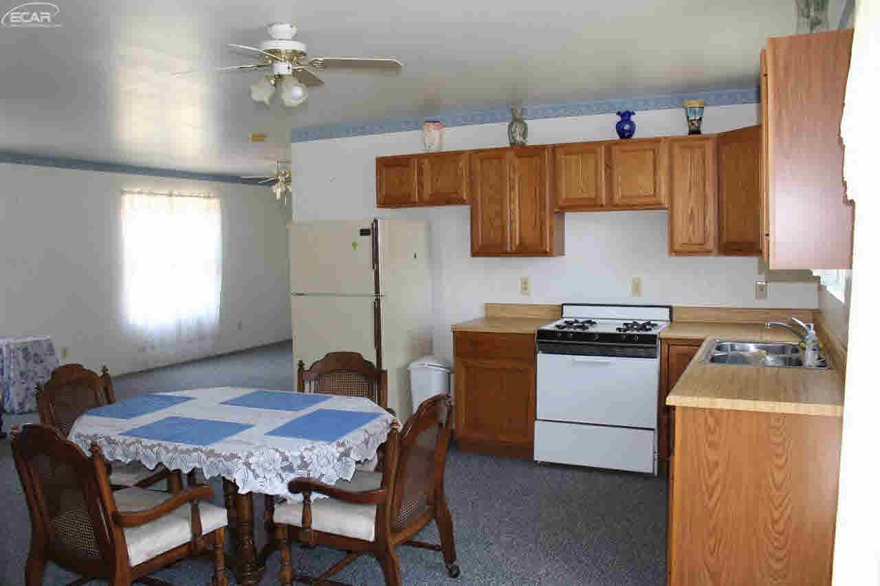 3312 East Farrand Road Clio, MI 48420 - Photo 21 of 39 21174008-20.JPG