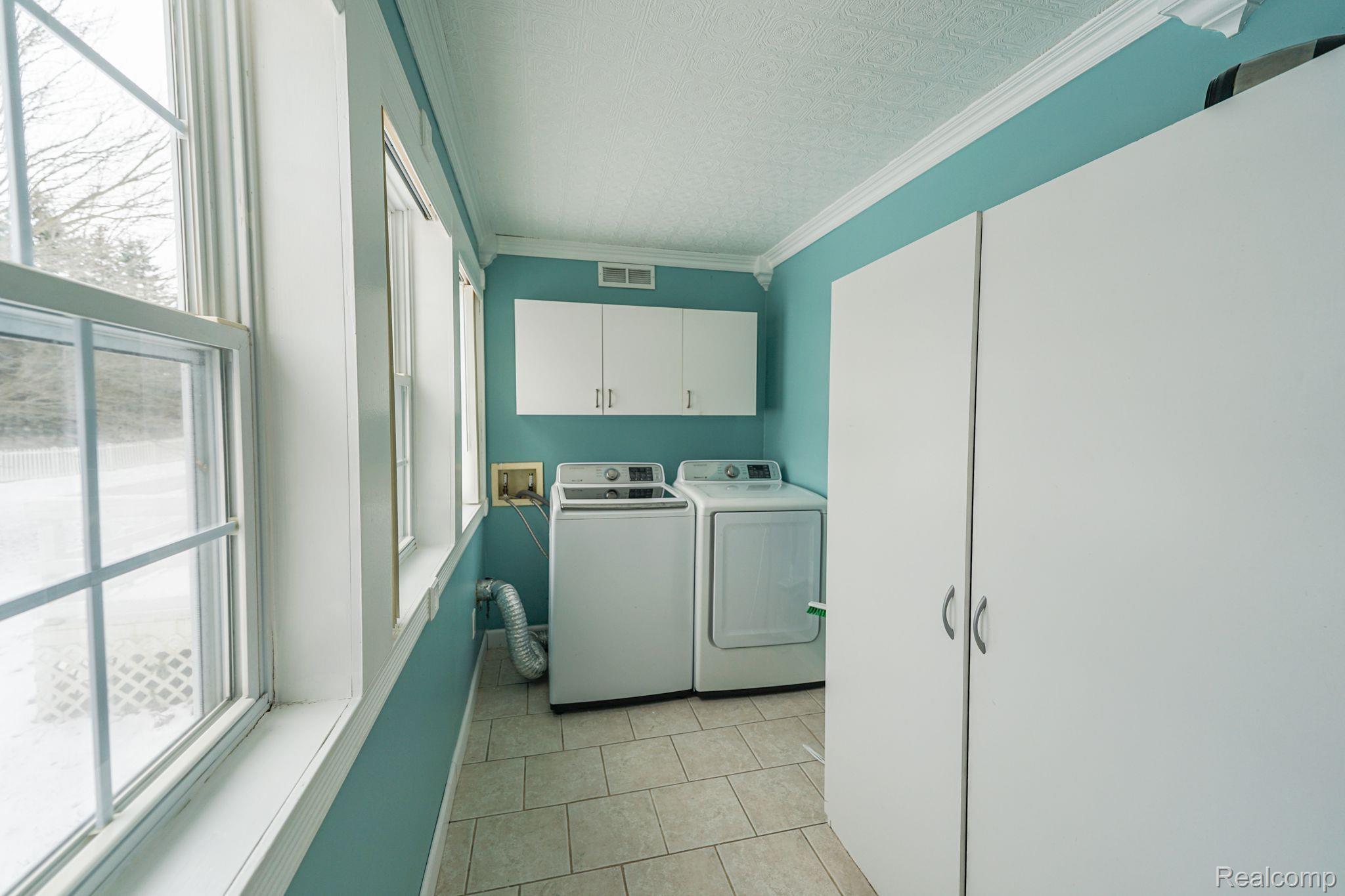 2528 North Lapeer Road Lapeer, MI 48446 - Photo 16 of 39 Gallery Image 16