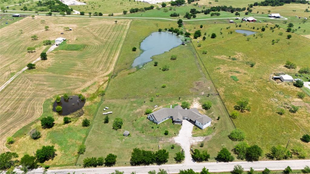 5559 County Road 4010 Decatur, TX 76234 - Photo 23 of 40