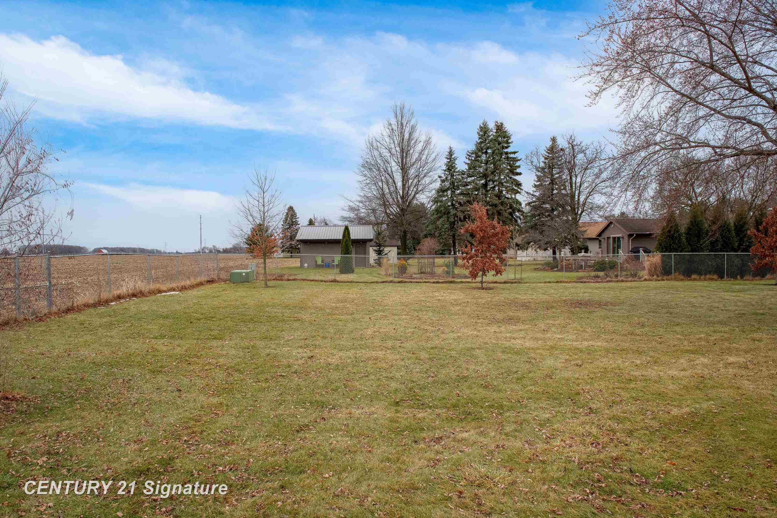 2205 South Van Buren Road Reese, MI 48757 - Photo 29 of 29 50200060-0ee67a7b-7d03-4567-8574-d2cd0f145167.JPG