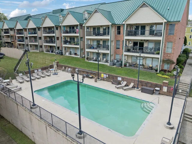 $399,995 | 2133 Lakeshore Drive, Old Hickory, TN 37138