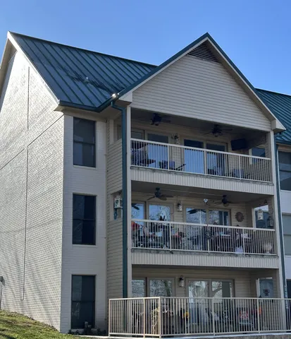 $399,995 | 2133 Lakeshore Drive, Old Hickory, TN 37138