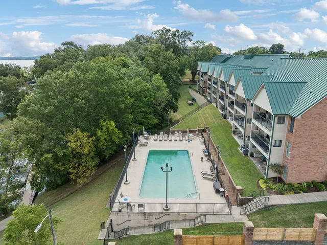 $399,995 | 2133 Lakeshore Drive, Old Hickory, TN 37138