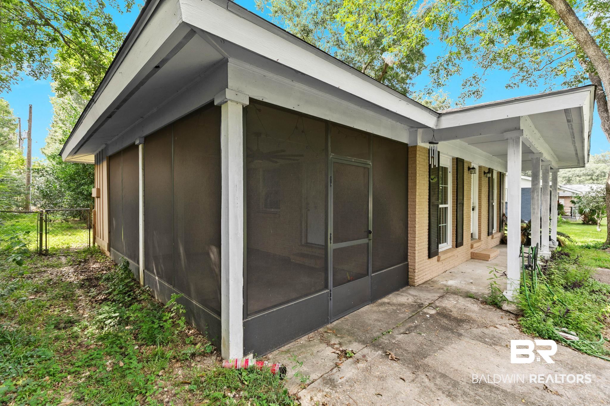 114 South Stuart Street Foley, AL 36535 - Photo 9 of 50