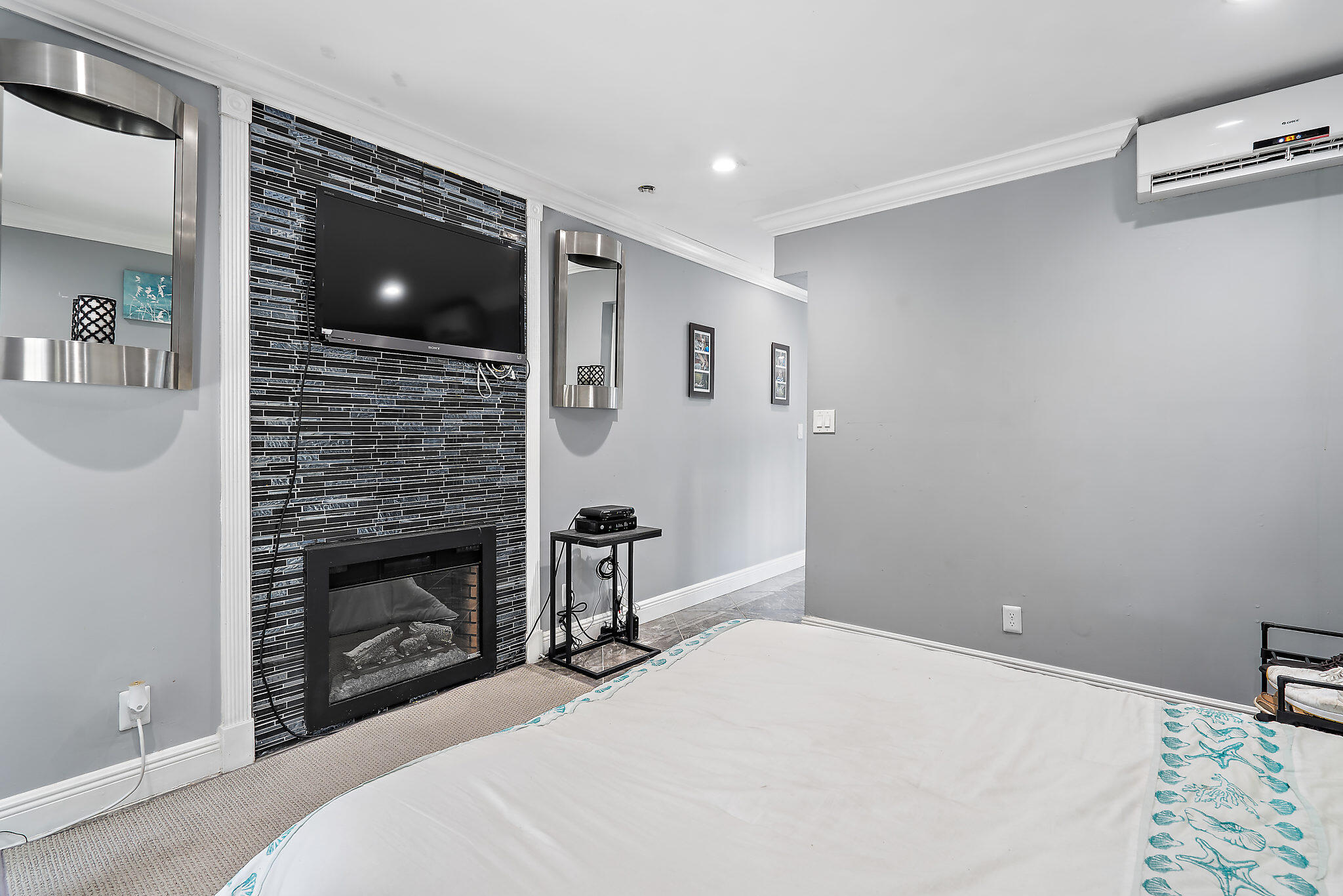 1779 Len Drive North Palm Beach, FL 33408 - Photo 31 of 32 1779 Len Dr 1 bedroom unit bedroom