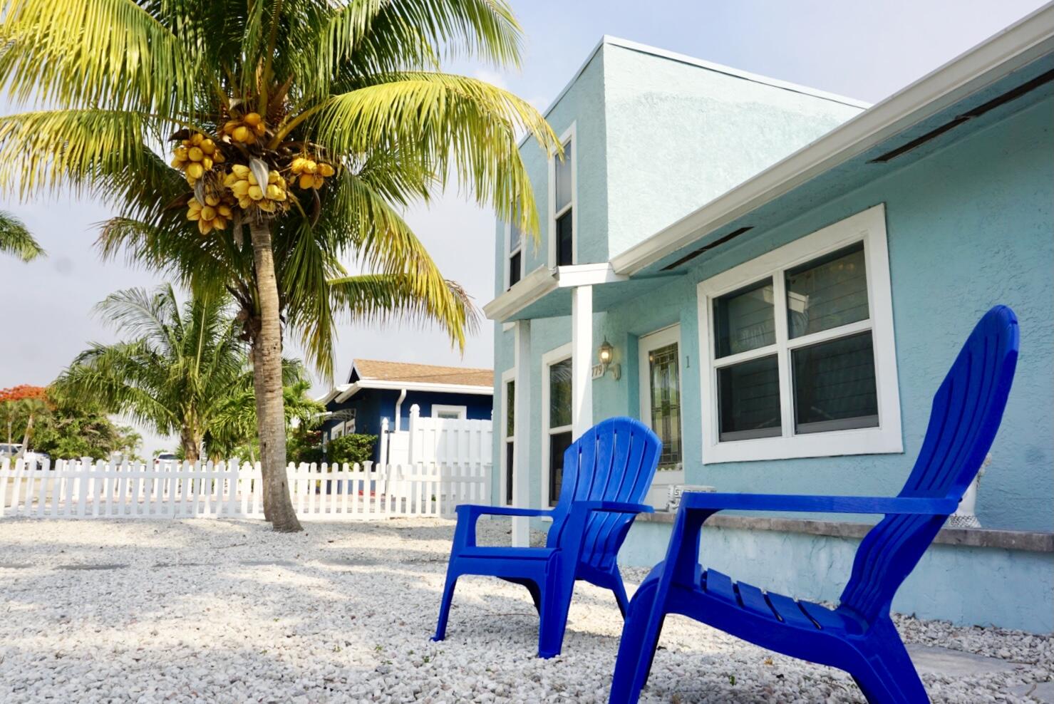 1779 Len Drive North Palm Beach, FL 33408 - Photo 5 of 32 1779 Len Dr 2021 exterior 5