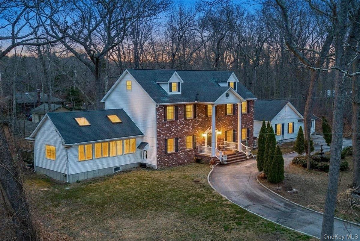 48 Private Road Calverton, NY 11933 - Photo 1 of 16