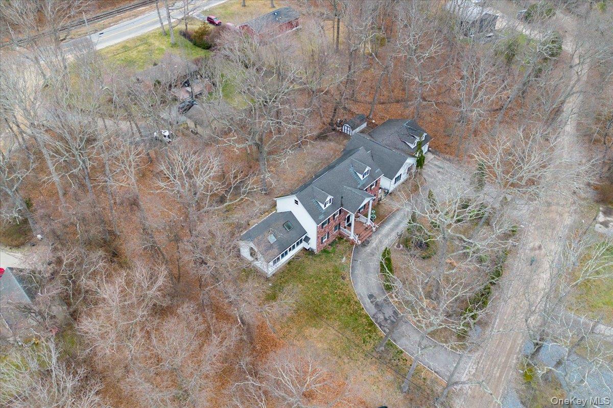 48 Private Road Calverton, NY 11933 - Photo 11 of 16