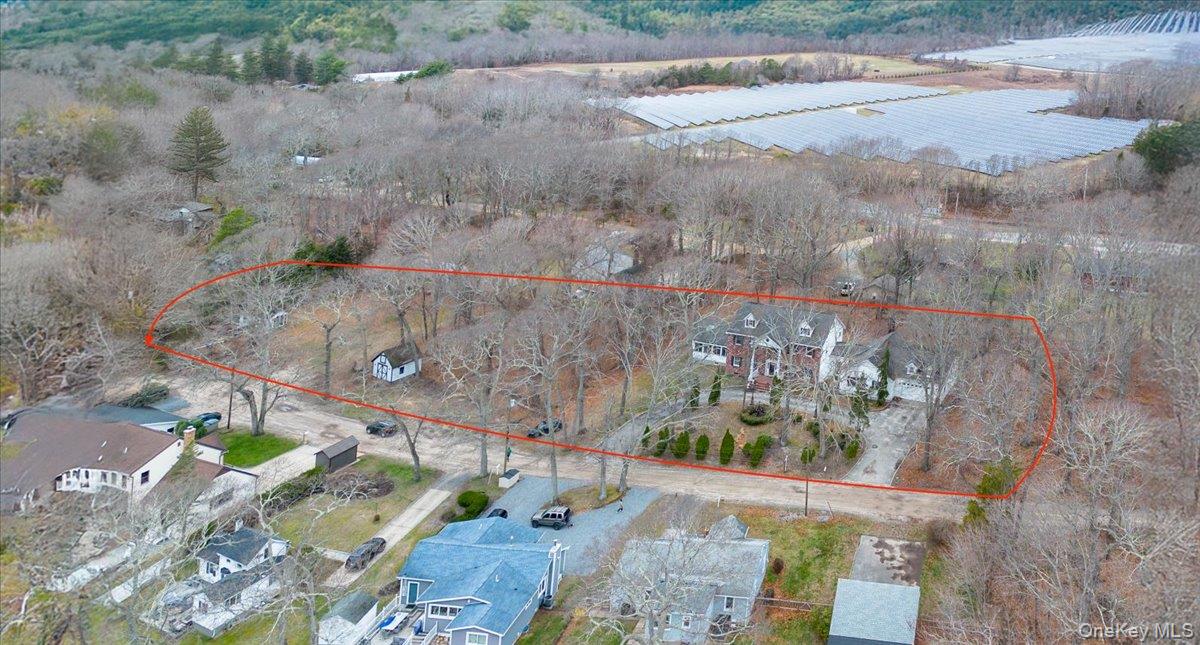 48 Private Road Calverton, NY 11933 - Photo 9 of 16