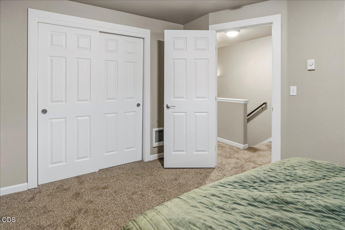1559 Southwest Rimrock Way Redmond, OR 97756 - Photo 32 of 40