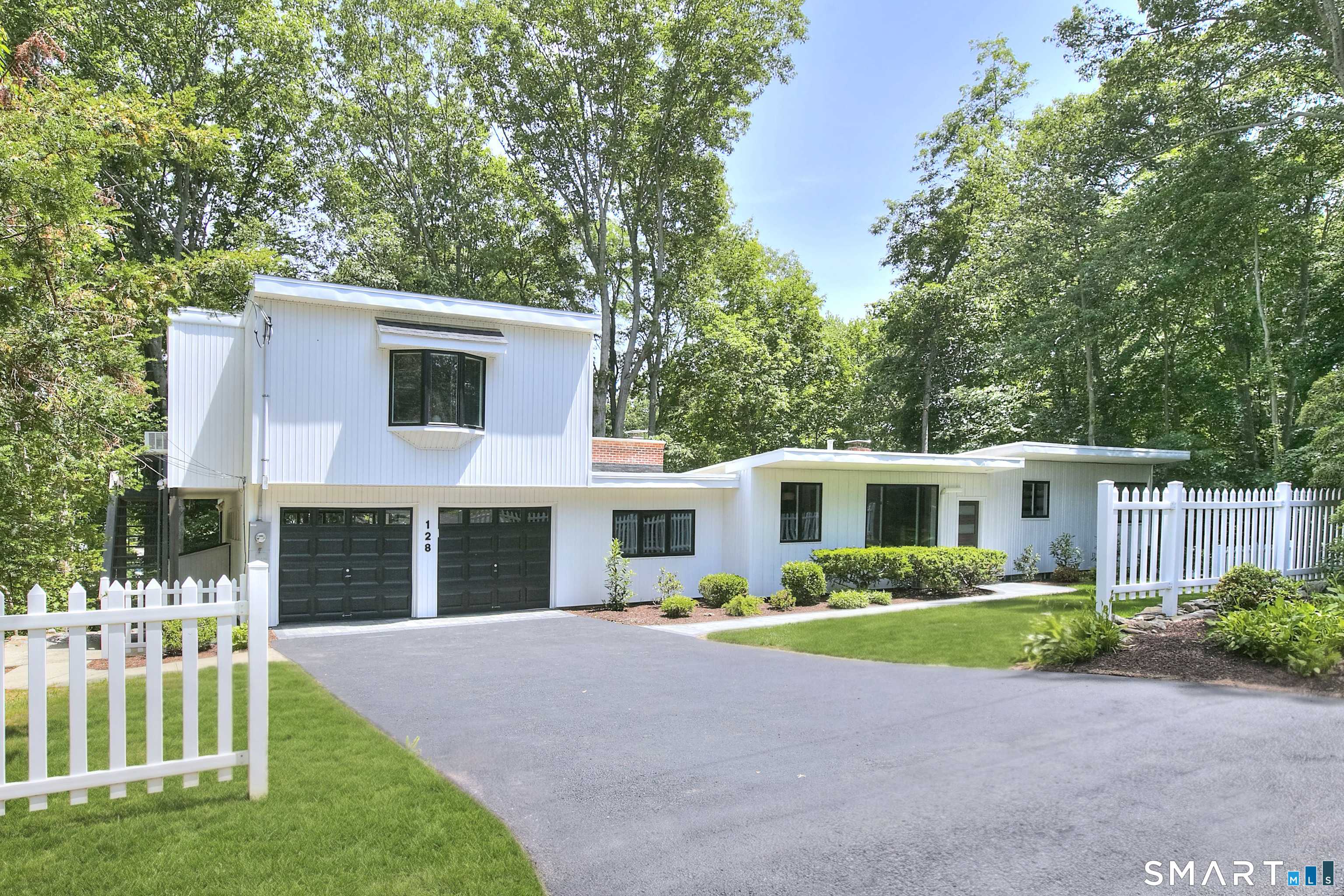 128 Linley Drive Fairfield, CT 06825 - Photo 2 of 39