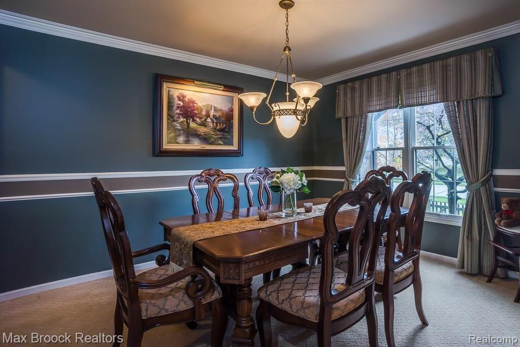 819 Rambling Drive Rochester Hills, MI 48307 - Photo 13 of 32
