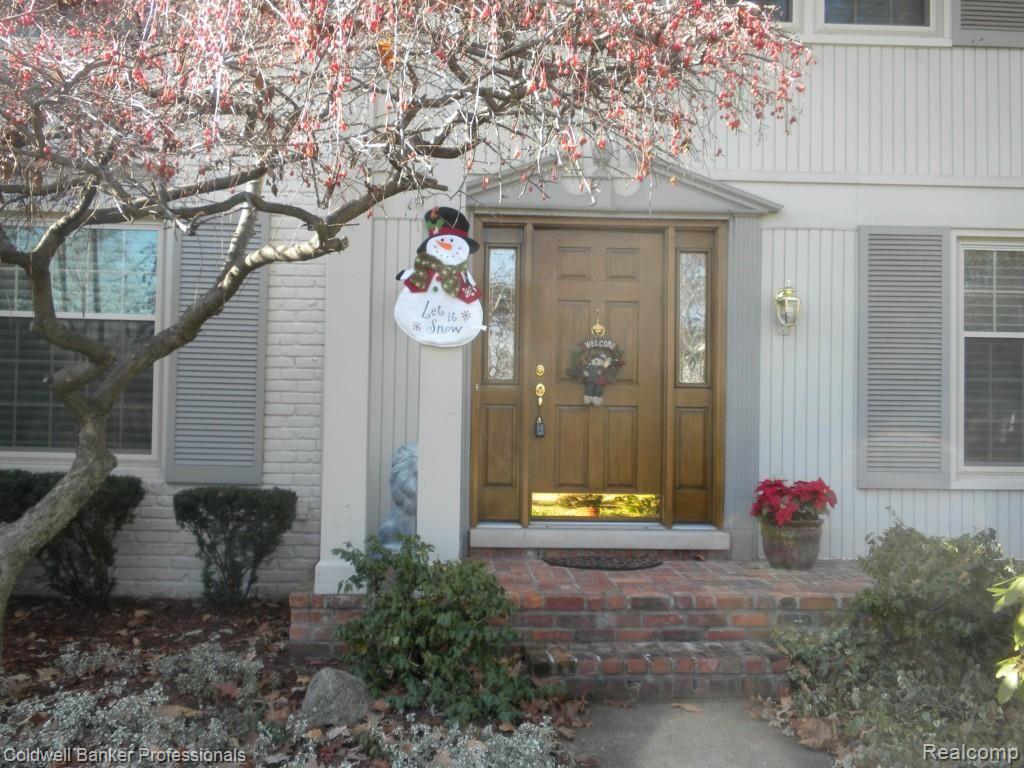5210 Echo Road Bloomfield Hills, MI 48302 - Photo 3 of 30 DSCN5681.jpg