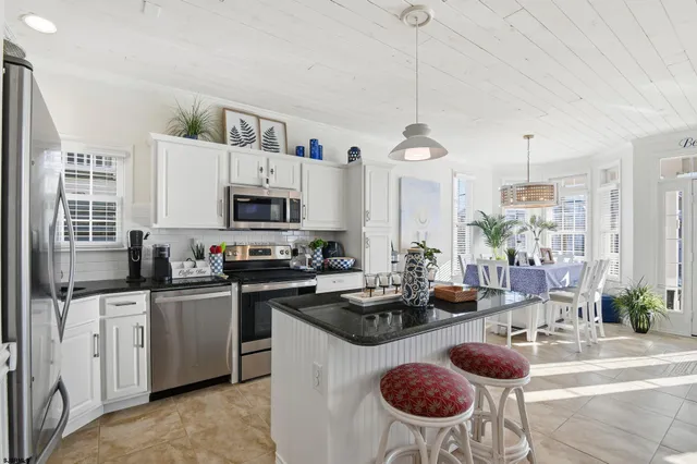 $975,000 | 5040 West Avenue, Unit 1, Ocean City, NJ 08226