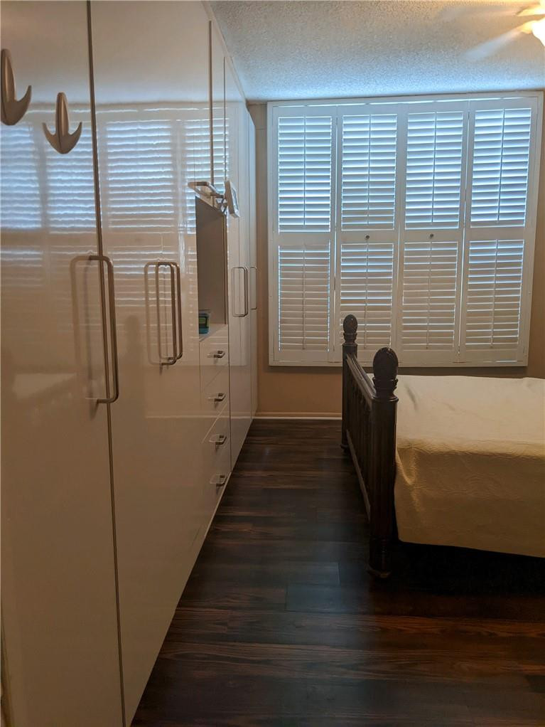 3760 Inverrary Drive, Unit N 1Y Lauderhill, FL 33319 - Photo 6 of 28 a view of bathroom with bathtub and wooden floor