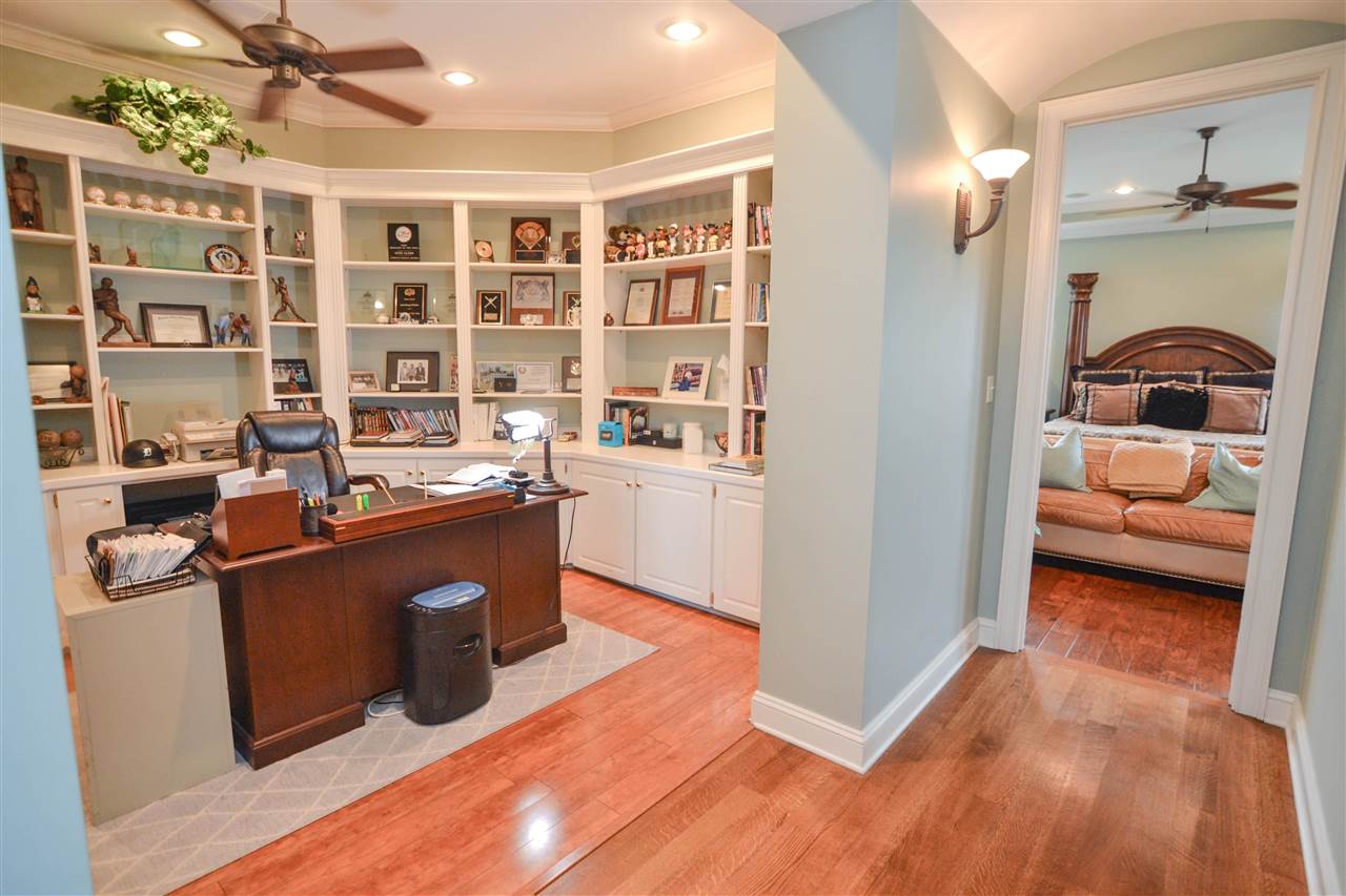 4842 Mayfield Road West Collierville, TN 38017 - Photo 11 of 25 Gallery Image 11