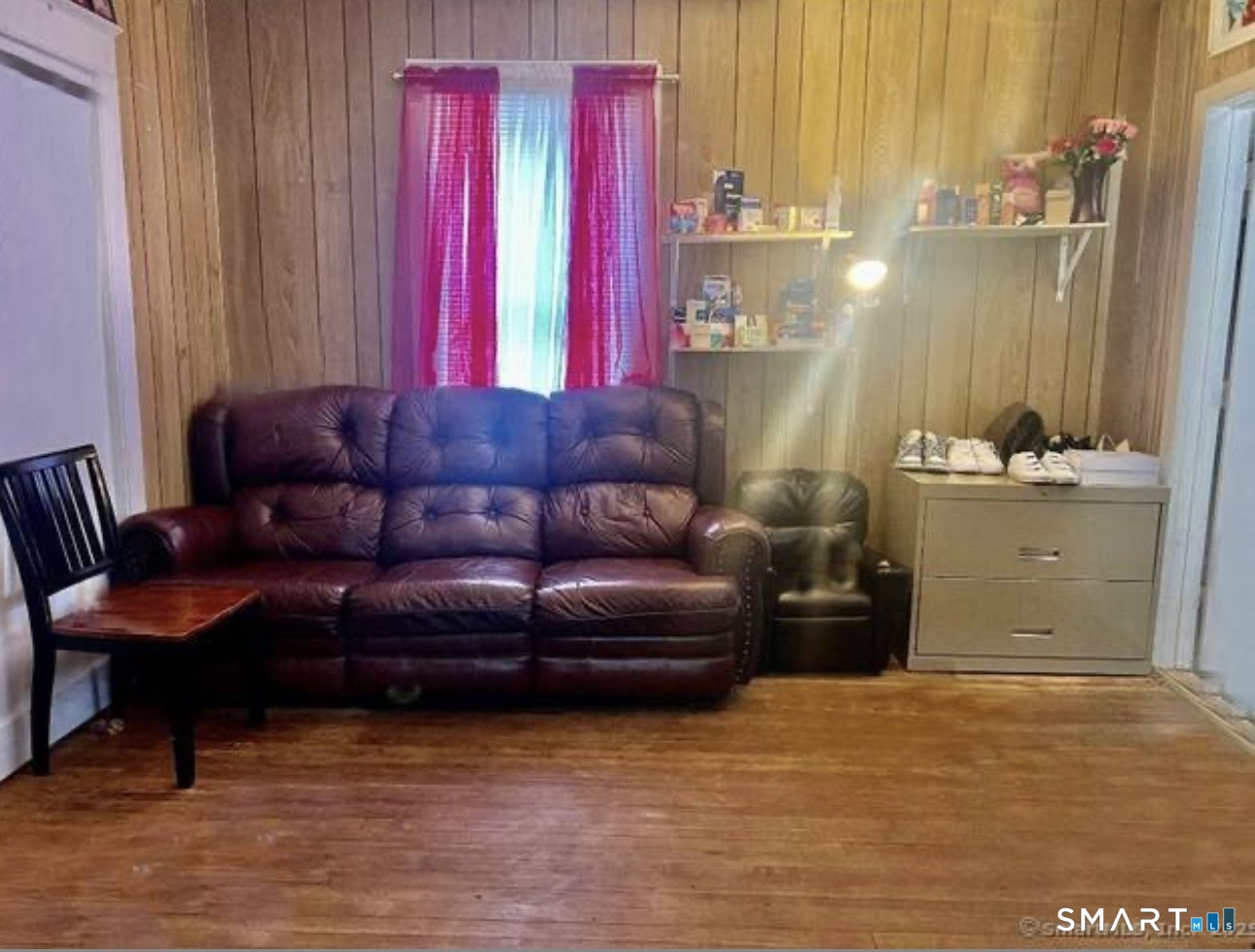 60 Stephen Street Stamford, CT 06902 - Photo 20 of 29 1st Fl Living Room