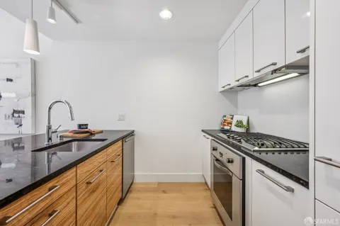 $1,195,000 | 631 Folsom Street, Unit 2B, San Francisco, CA 94107